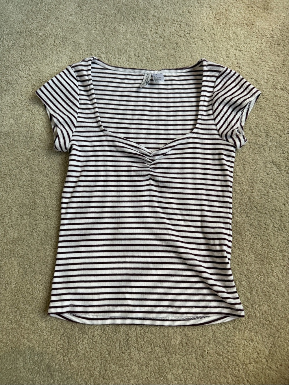 Divided Striped Scoop Crop Top - White & Maroon